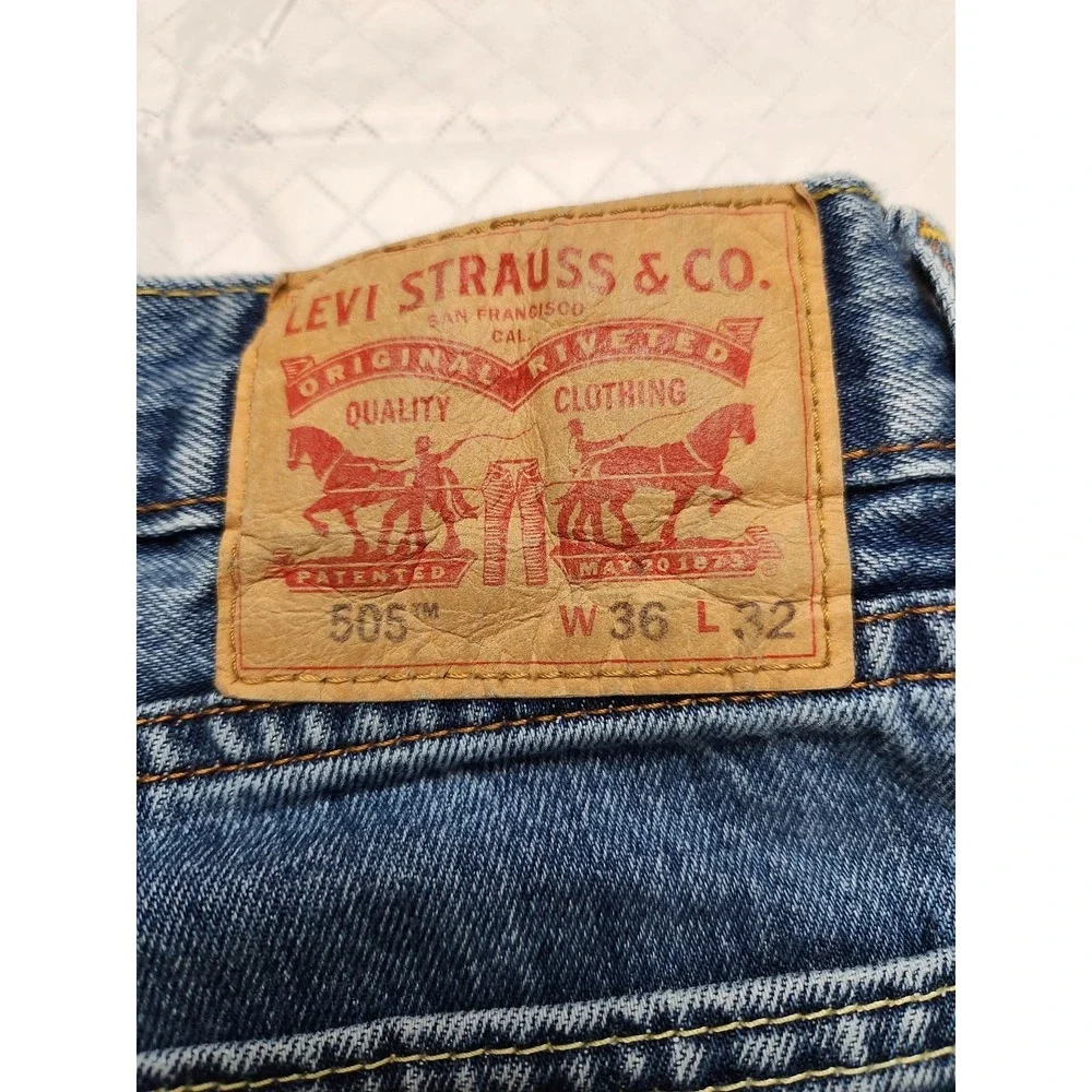 Levis 505 Jeans Mens 36x32 Blue‎ Denim Straight Leg Regular Fit Medium Wash